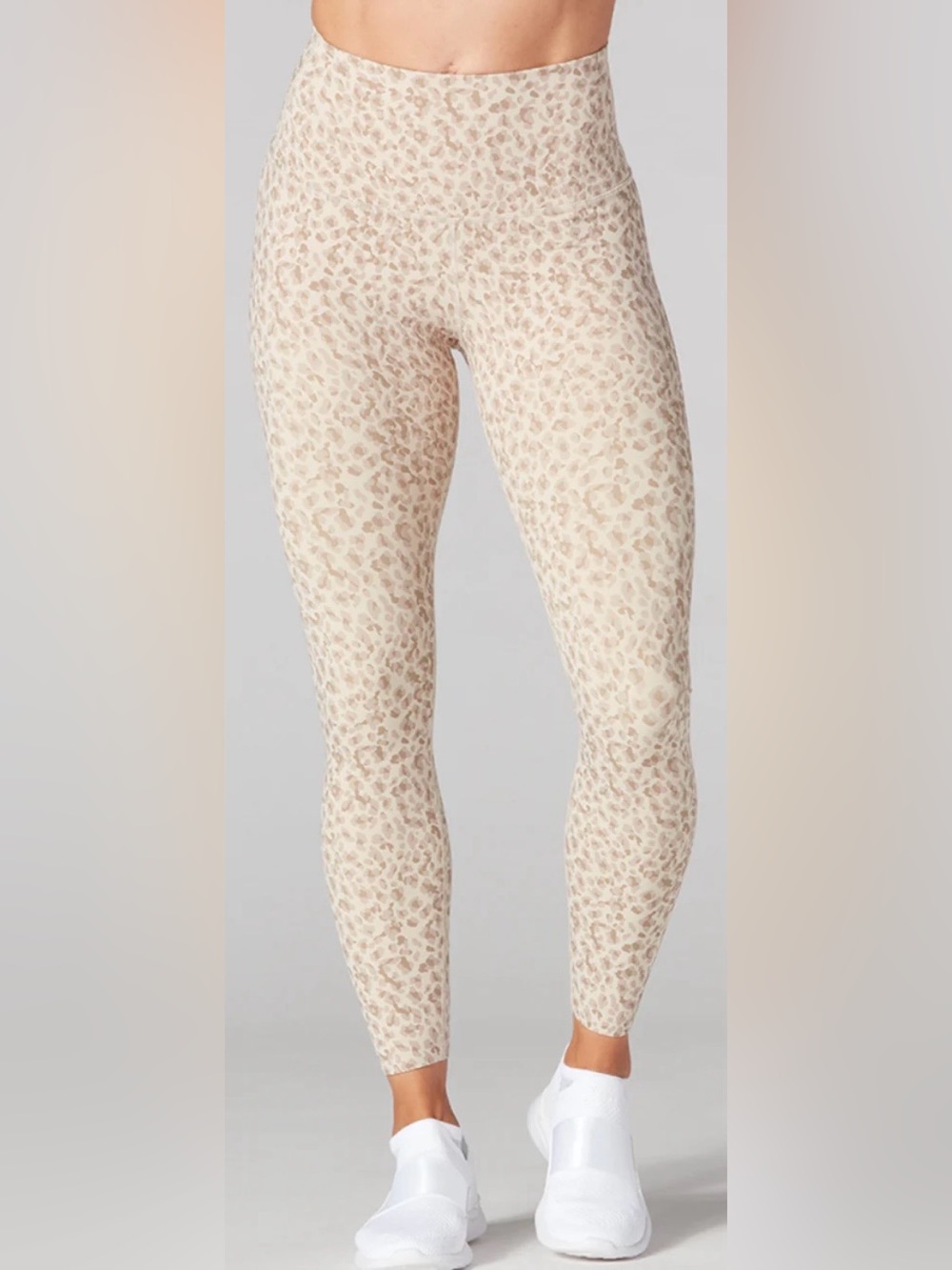 TAVI high rise 7/8 length tight, leopard print pattern, size large